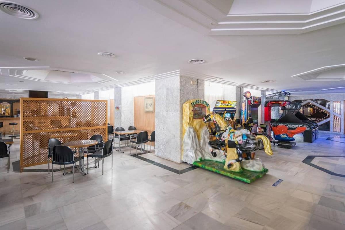 Benal Beach Suite Ii, Estudio Con Parque Acuatico Y Vistas Al Mar. Benalmádena Εξωτερικό φωτογραφία