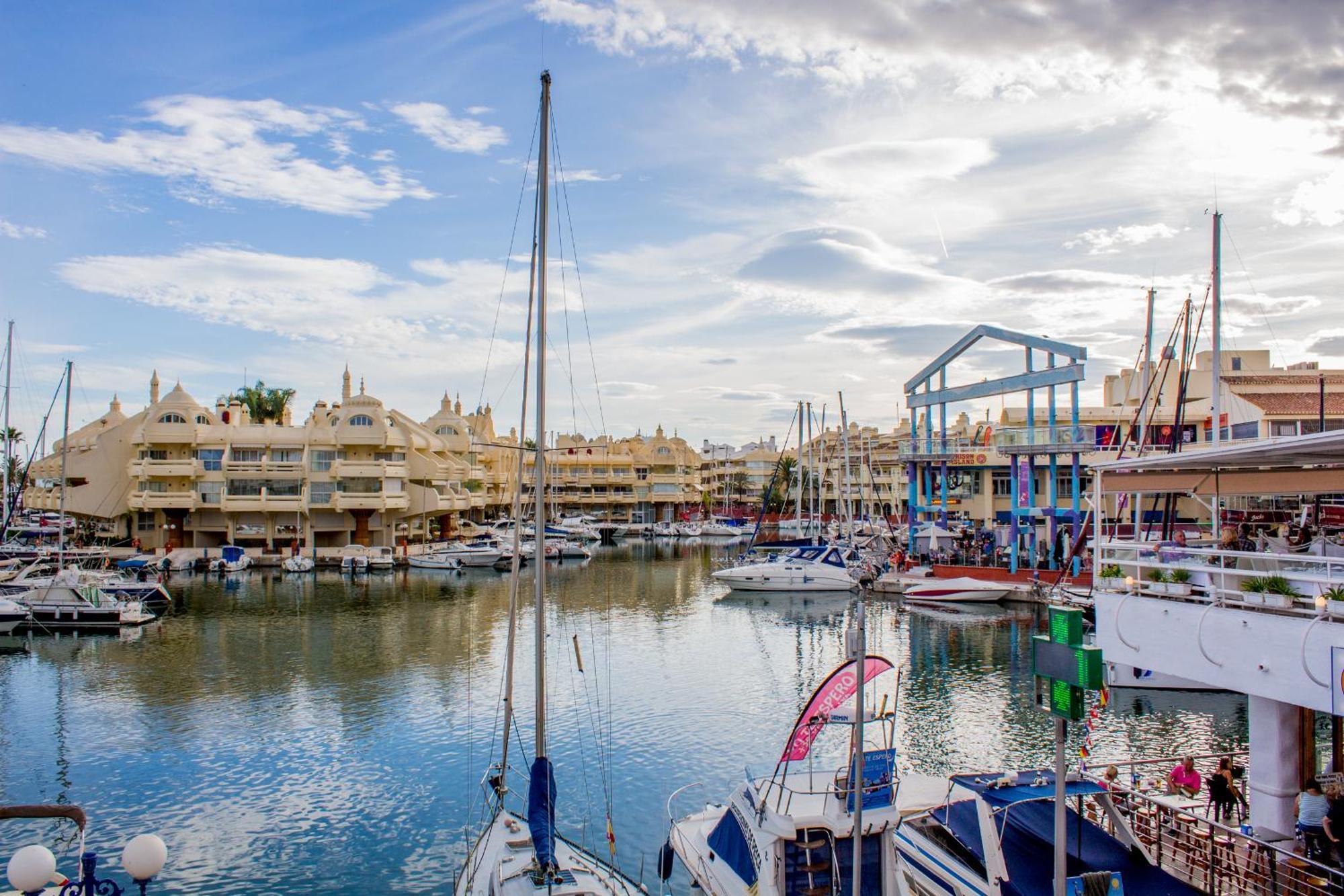 Benal Beach Suite Ii, Estudio Con Parque Acuatico Y Vistas Al Mar. Benalmádena Εξωτερικό φωτογραφία