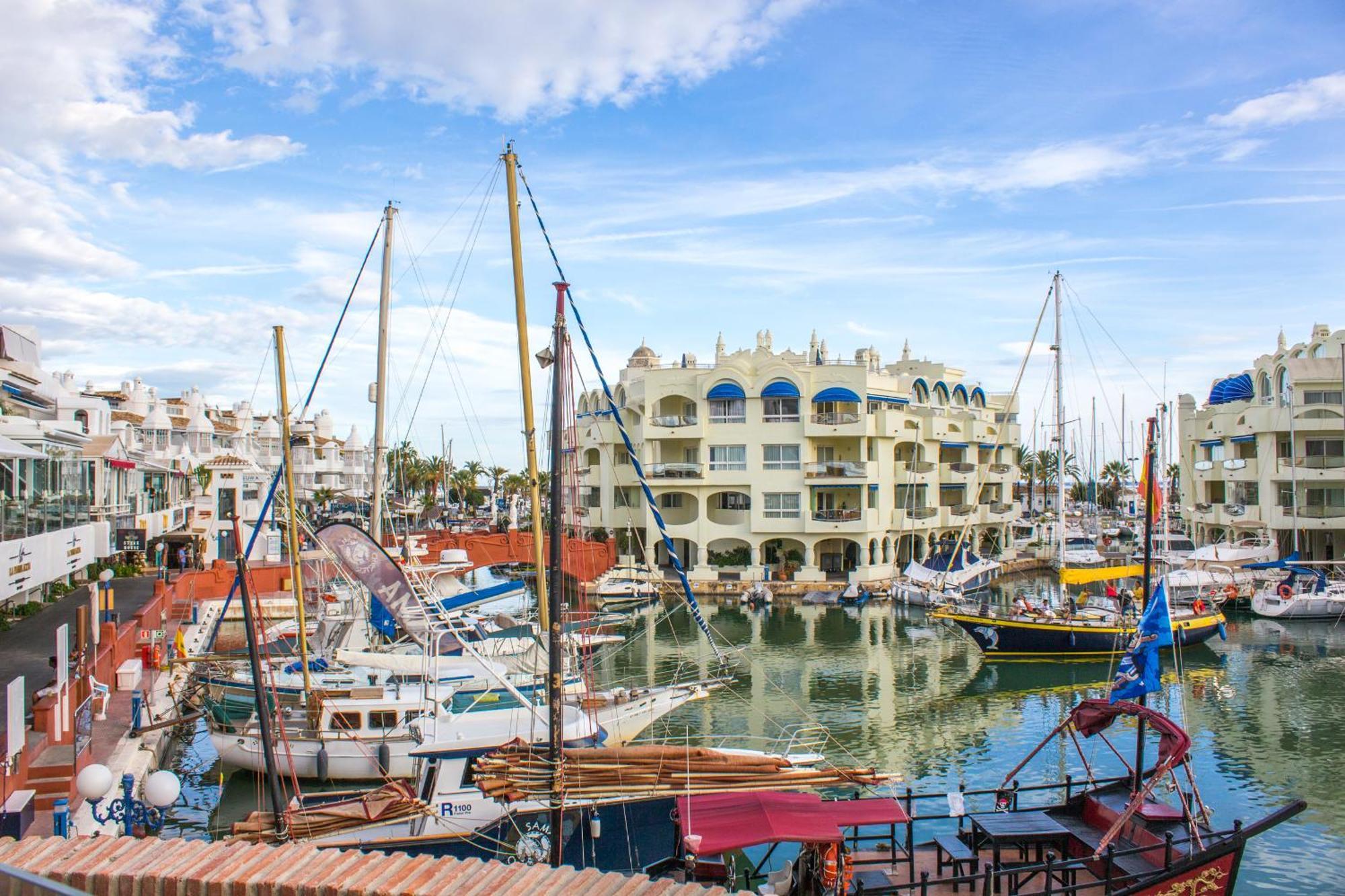 Benal Beach Suite Ii, Estudio Con Parque Acuatico Y Vistas Al Mar. Benalmádena Εξωτερικό φωτογραφία
