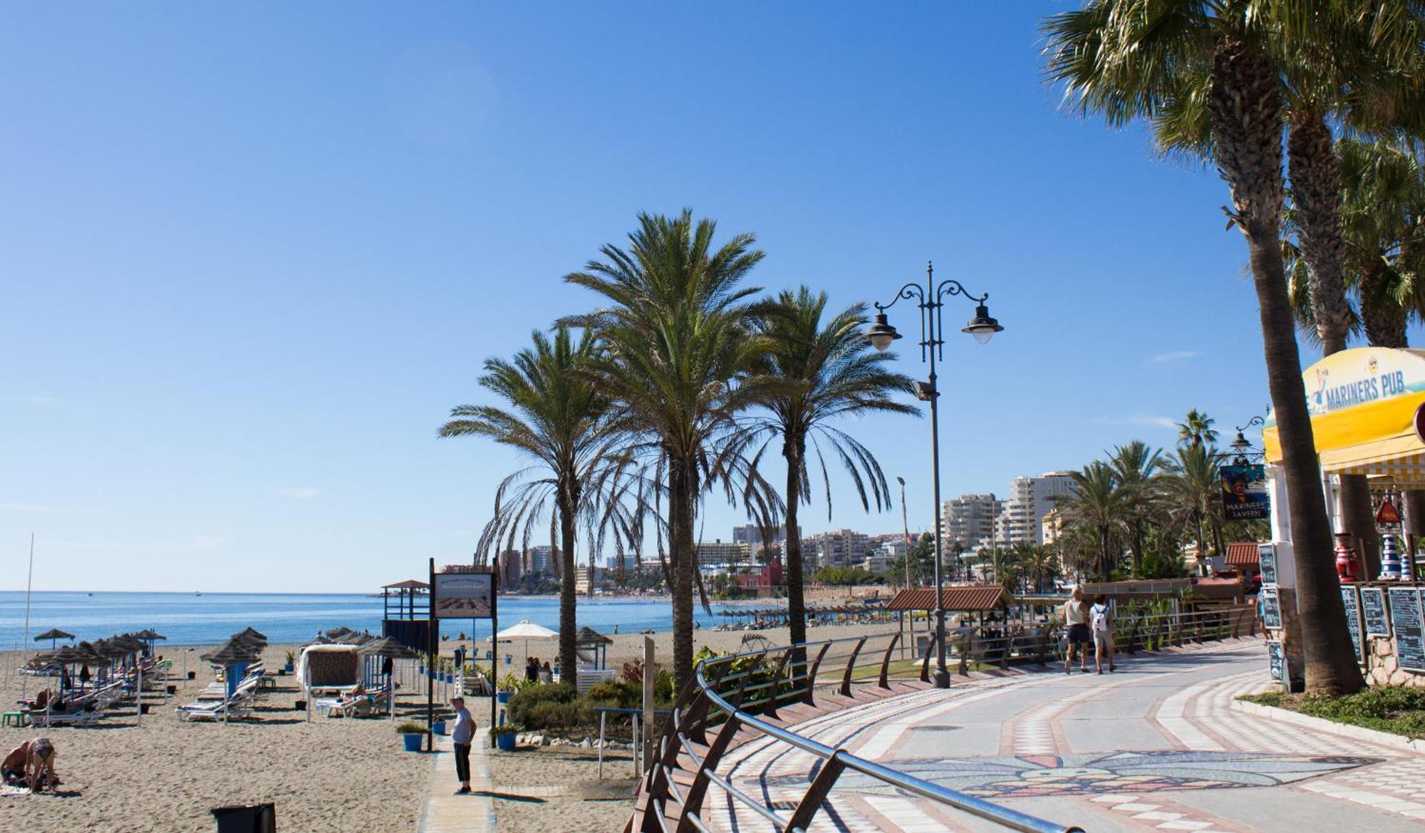 Benal Beach Suite Ii, Estudio Con Parque Acuatico Y Vistas Al Mar. Benalmádena Εξωτερικό φωτογραφία