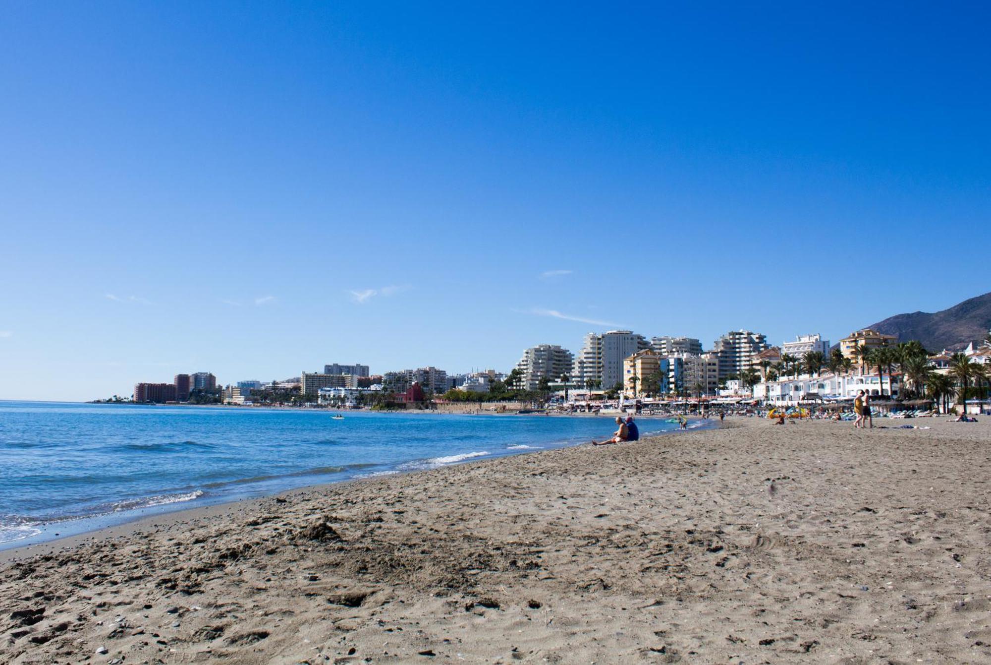 Benal Beach Suite Ii, Estudio Con Parque Acuatico Y Vistas Al Mar. Benalmádena Εξωτερικό φωτογραφία