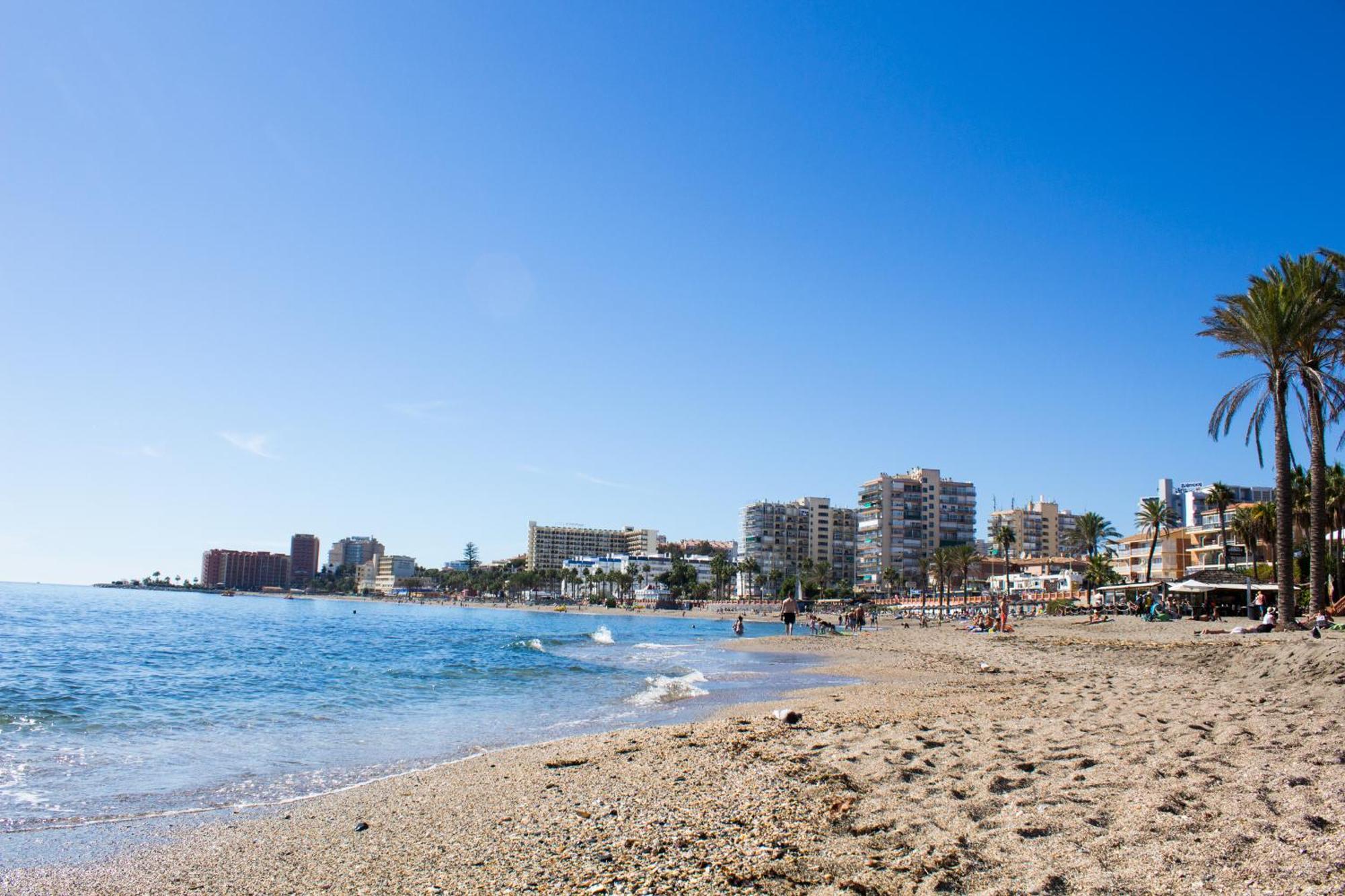 Benal Beach Suite Ii, Estudio Con Parque Acuatico Y Vistas Al Mar. Benalmádena Εξωτερικό φωτογραφία