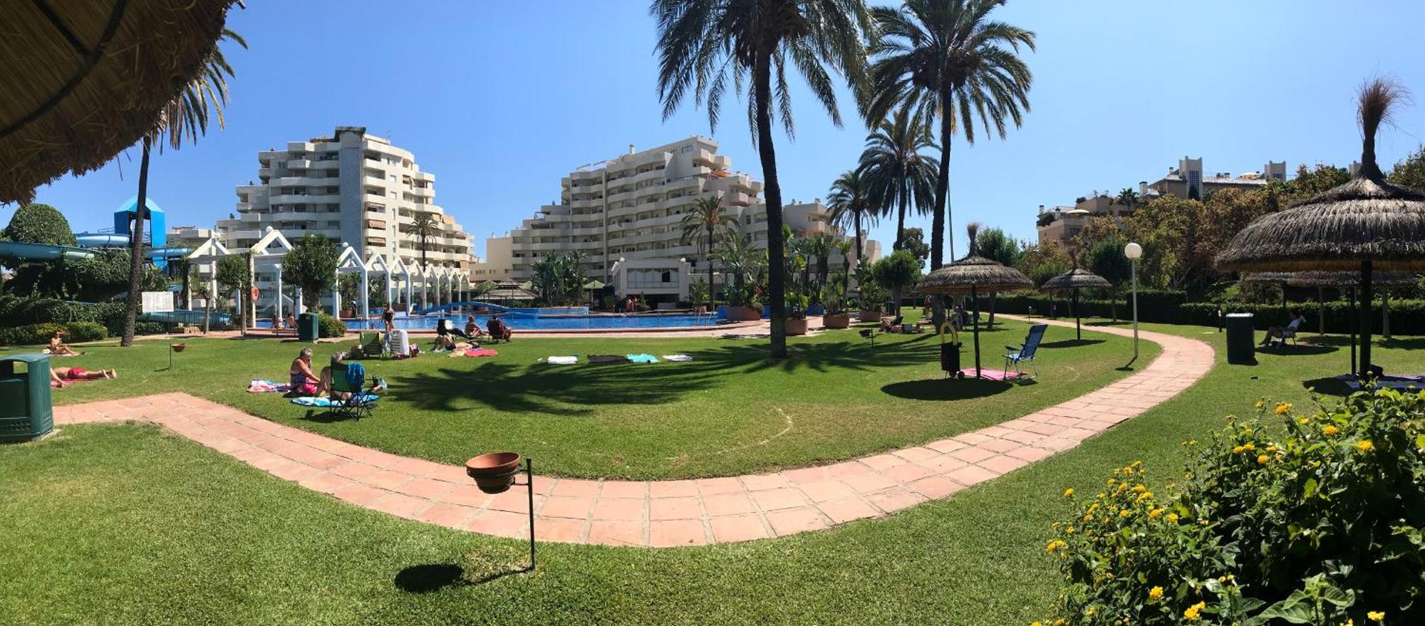 Benal Beach Suite Ii, Estudio Con Parque Acuatico Y Vistas Al Mar. Benalmádena Εξωτερικό φωτογραφία