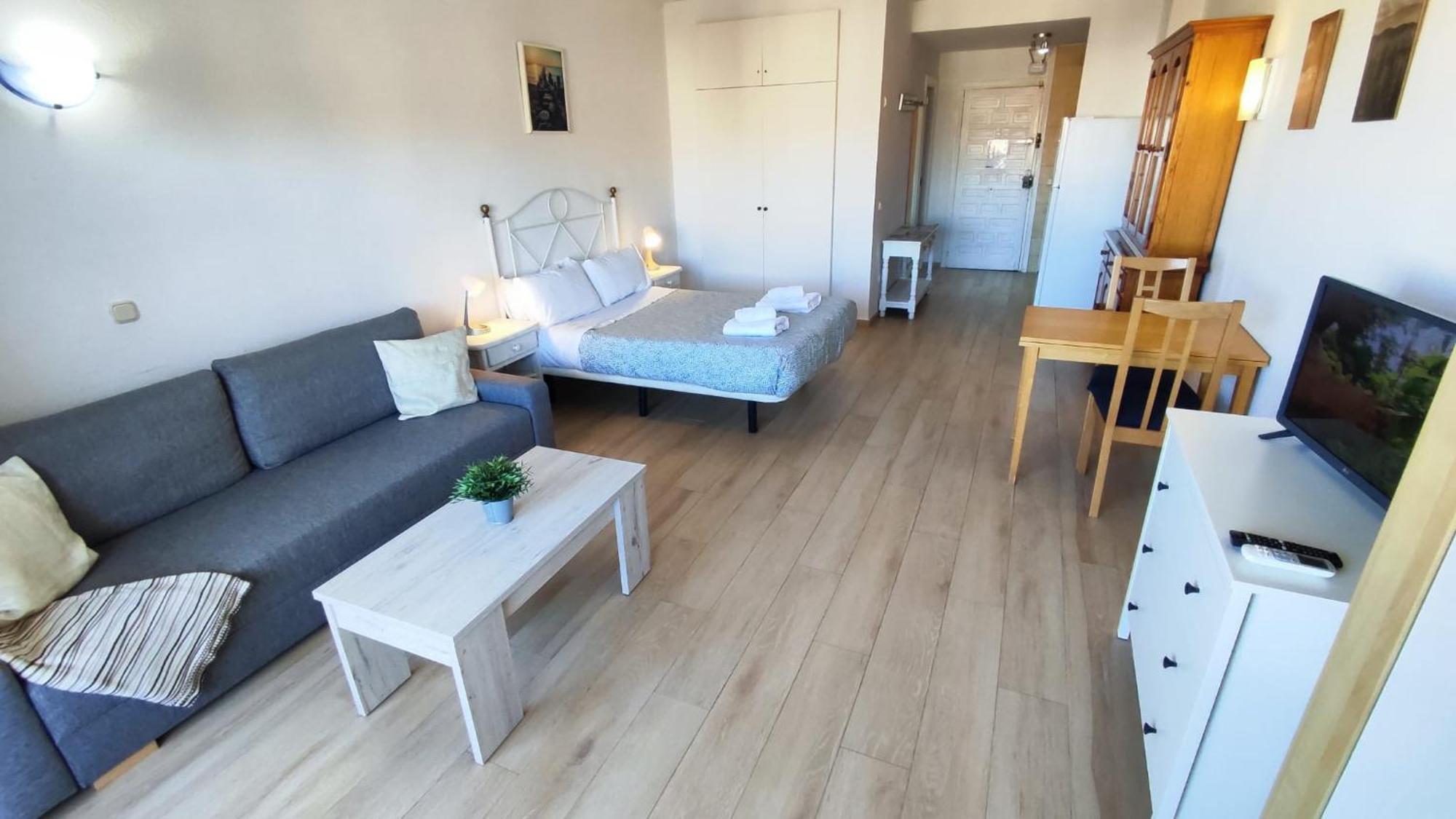 Benal Beach Suite Ii, Estudio Con Parque Acuatico Y Vistas Al Mar. Benalmádena Εξωτερικό φωτογραφία
